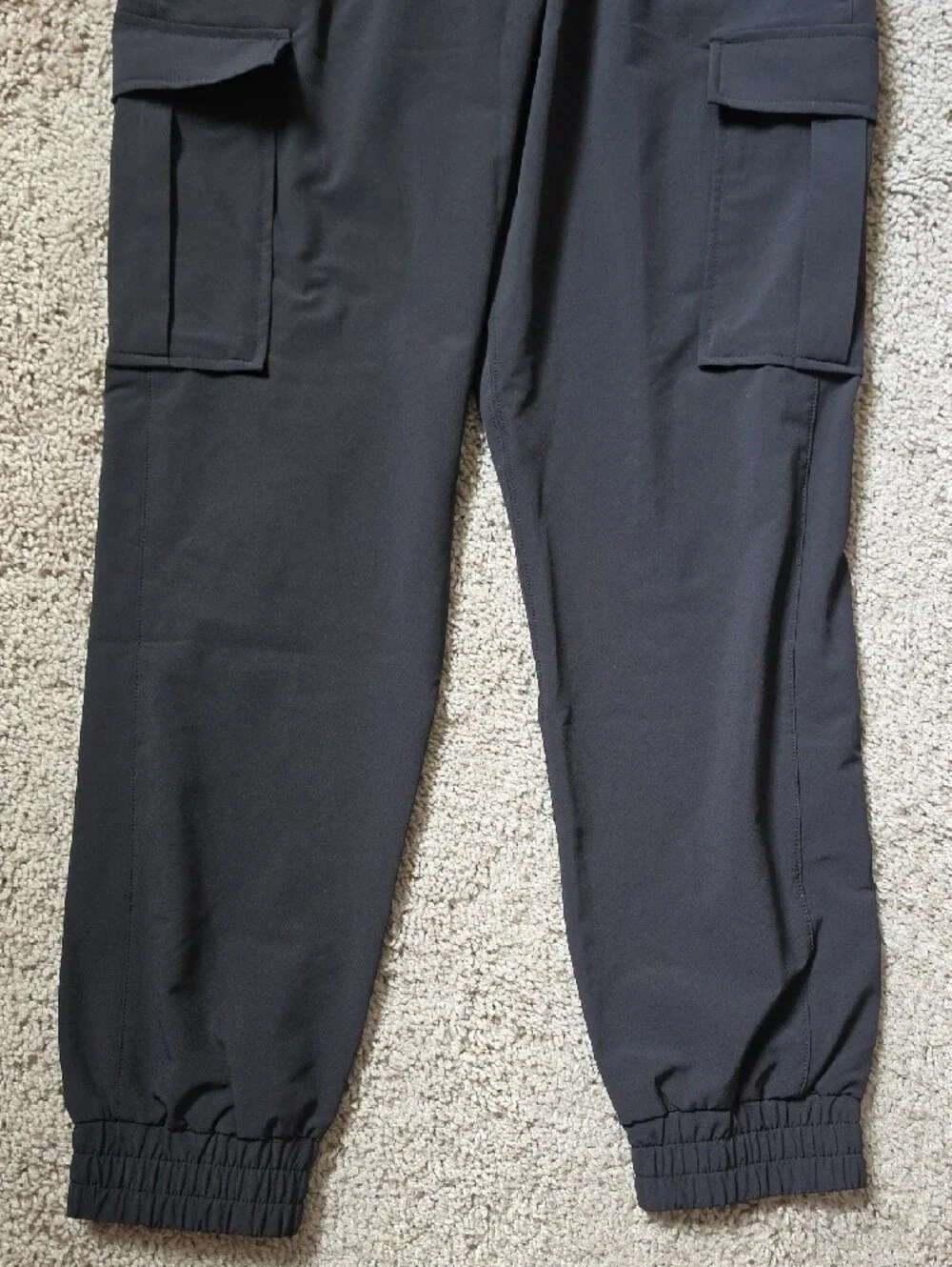 32 Cool black cargo